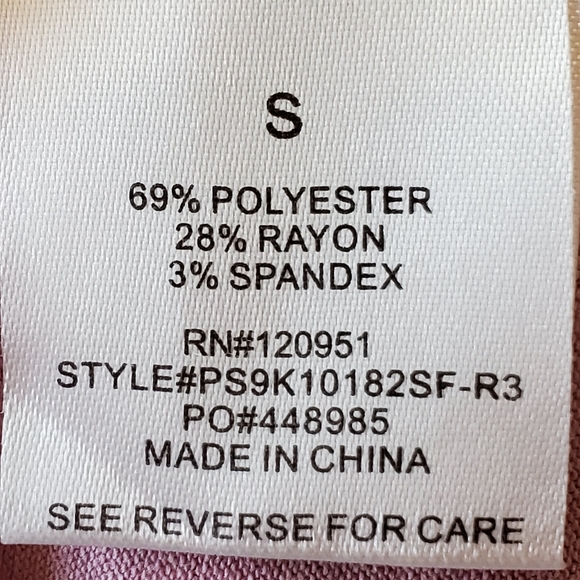 PINQUE Tie-up Crop Top - Picture 5 of 7